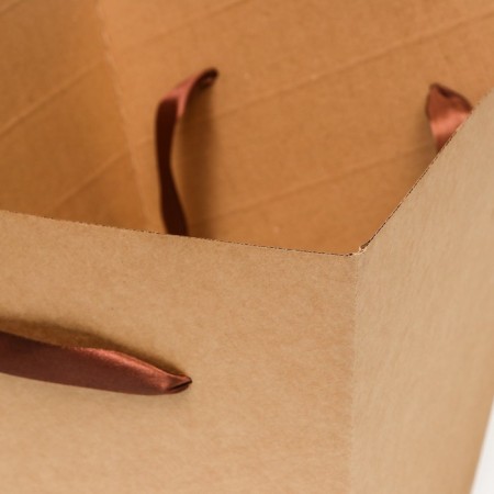 Box of the team, for bouquets, trapezoid 18.5 x 32.5 x 34.5 cm, craft-3