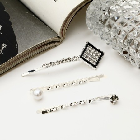 Invisible hair "Altair" (set of 3 pcs) rhombic, 5.5 cm, silver