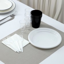 A set of disposable dishes of the premium Dolyana Furtsh, 4 persons, plates, forks, glasses 200 ml, glasses 100 ml, napkins