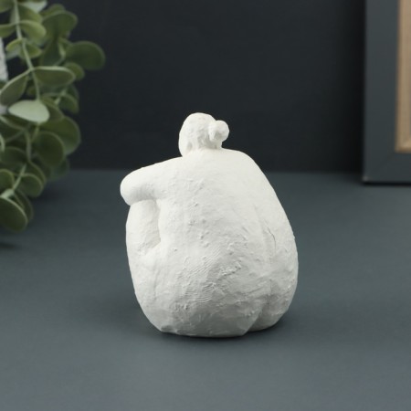 Figure "Lady" 10x7x10cm, white-2