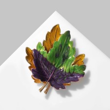 Brooch 