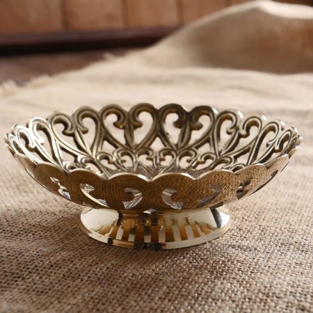 The dish "Geometric patterns" brass 15x15x5 cm-2
