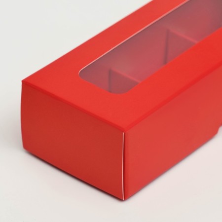 Folding box for 3 sweets, 13.7 x 5.5 x 3.5 cm, red-2