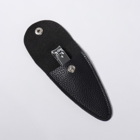 Case for storing manicure tools, on a button, 10 × 5 × 0.8 cm, black color-4