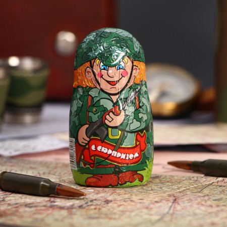 Confectionery "Soldiers" with a surprise, mix, 35 g-1