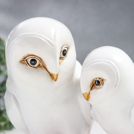 Polystone souvenir "White owls on the Golden Crap" 19x12x16 cm-5