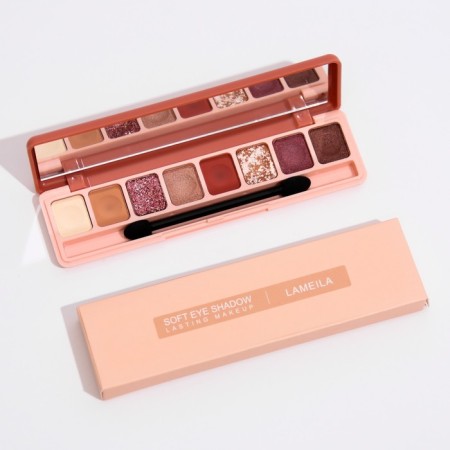 Palette of eyelids, with pearl shine, 8 colors
