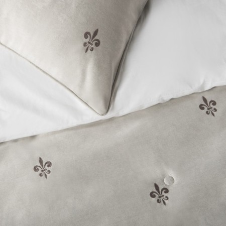 Set "Lilas": a bedspread 230 x 250 cm, pillowcases 45 x 45 cm - 2 pcs, gray-1