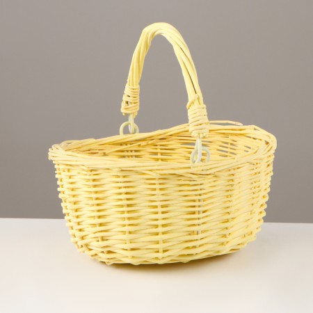 Basket, 18 × 15 × 9 cm, willow