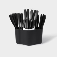 A set of cutlery of stainless steel 