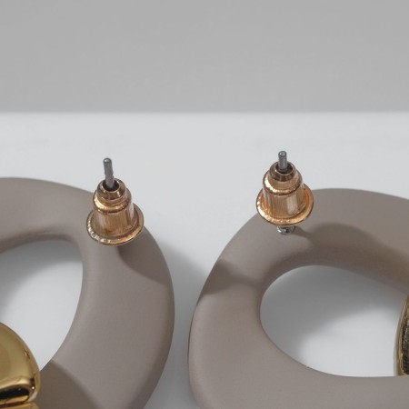 Earrings Plastic "Chain" 2 links, beige color in gold-2