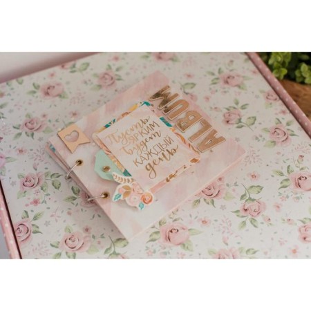 Cardboard stickers with “Mr and MRS” foil-4