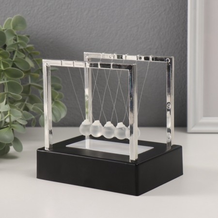 Pendulum "Luminous balls" 5 diodes mix 12x12x9 cm-3