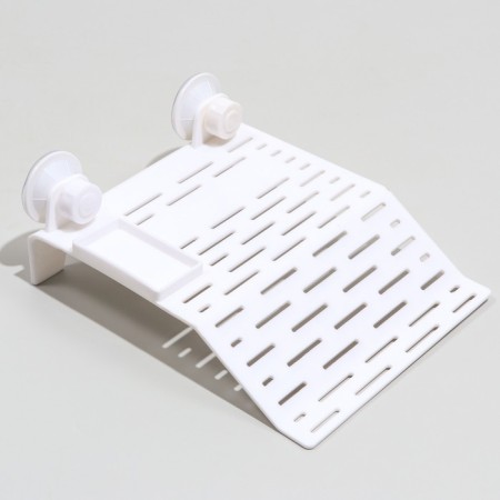 Bridge for turtles is large, on suction cups, 21.5 x 17.5 x 4 cm