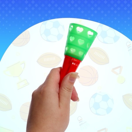 The game “Throw it. Duel ", 2 cones, 2 balls-13