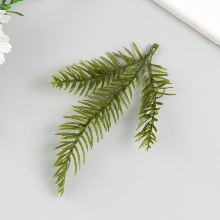 Decor for creativity "Triple spruce branch" light green 15.5 cm 9022550-2