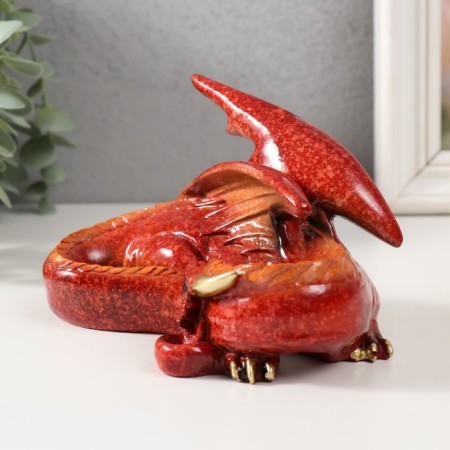 Souvenir Polystone Lac "Red Dragon Curlted with a Kolachik" 15x10.5x10 cm-3