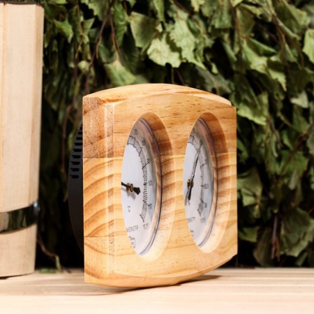 The thermometer-gigrometer for the bath, wooden-1