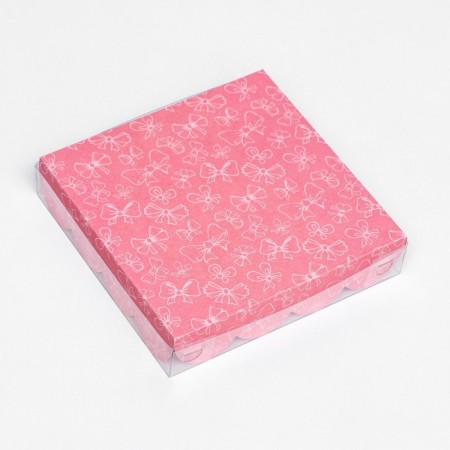Cookie box, "silver bow" 15 x 15 x 3-2