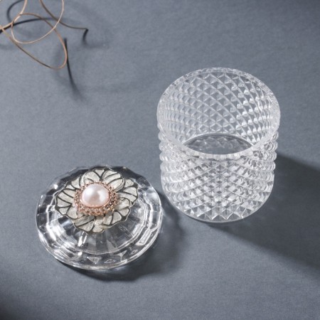 Casket glass "Flower with a mesh" silver 6x6x8 cm-2