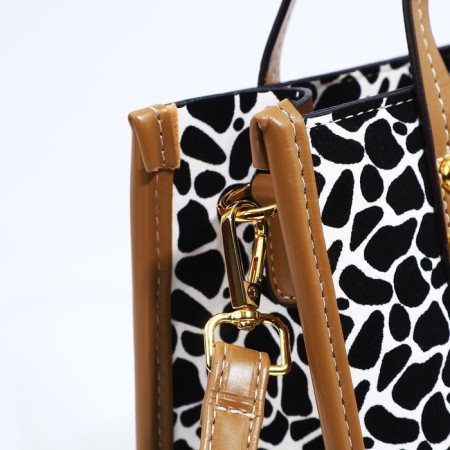 Bag Female Tout with zipper, white/black color-4