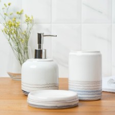 A set of accessories for the bathroom 