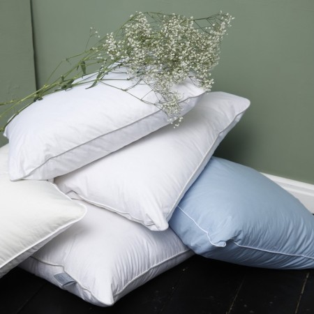 The pillow is high, size 50x70 cm, color mix-2