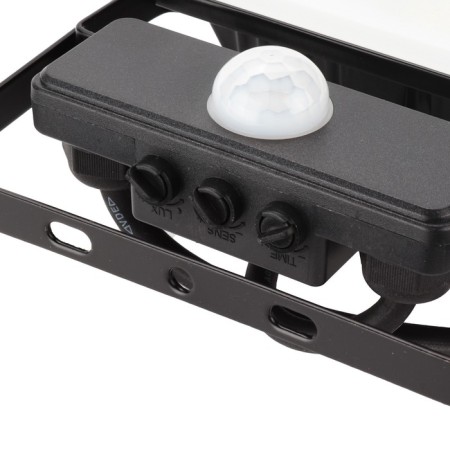 Flight lights, PROFI 230V 30W 6500K 3000LM IP65 with DATCH DOWNT CHERN, WARREDION 5 years 53421 5-6