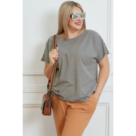 Female T -shirt, size 66, khaki color