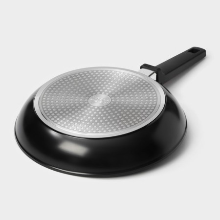 Magistro flame pan, d = 28 cm, h = 5 cm, the Soft-Touch pen, anti-stick coating, induction-5