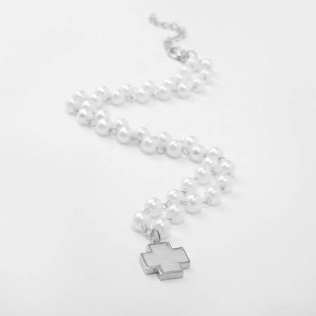The necklace "Pearls" is an elegant cross, color silver, 40cm-3