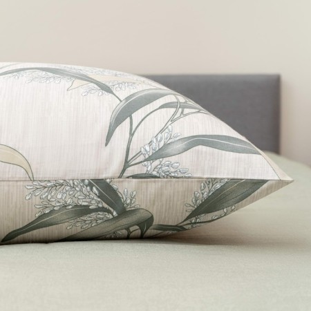 Set 1.5 joint venture: blanket 145x220 cm, sheet 150x220 cm, pillowcases 50x70 cm - 1 pcs-3