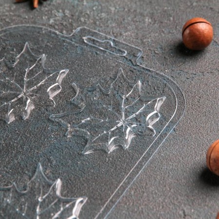 Form for chocolate and sweets plastic "maple leaves", the color is transparent-1
