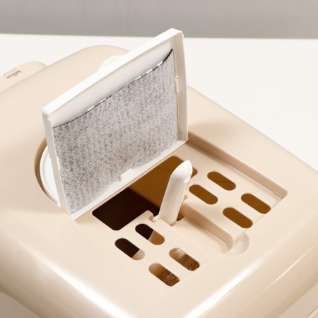 Cathedral toilet closed (beige)-4