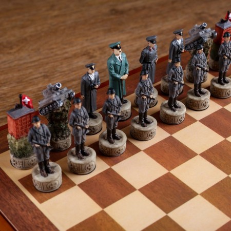 Chess souvenir "victorious", h king-8 cm, h Paraks-6.3 cm, 36 x 36 cm-6