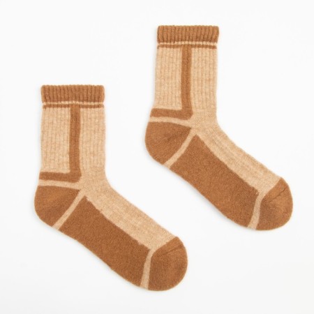 Women's socks with a camel fluff, beige color/red trace, size 35-37-1