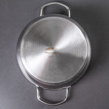 Set of dishes, 3 objects: two pots 3 l, 1.75 l, pan 1 l, capsule, metal covers-6