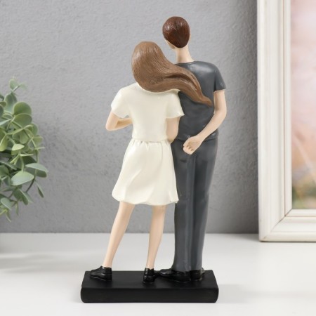 Polystone souvenir "Lovers - first date" 11,5x6x22 cm-2