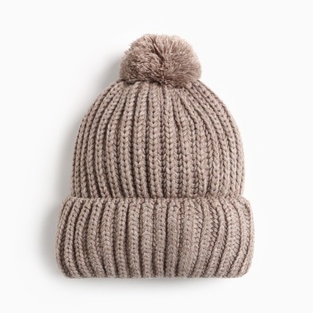 Female Winter hat, beige color, size 56-60
