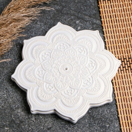 Bowl stand "Mandala" pearls, 16x2cm-1
