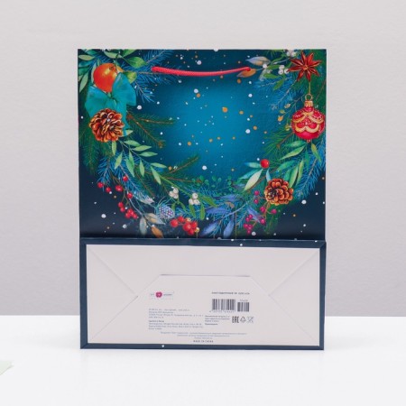Gift package "Night sky with a wreath", 26 x 32 x 12 cm-1