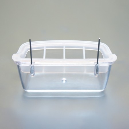 Bird feeder is the internal transparent with a separator 11.7 x 5.5 x 6.3 cm-3
