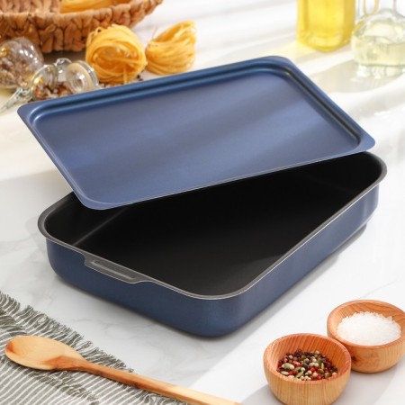 The baking sheet is rectangular, h = 6.1 cm, d = 23 cm, l = 30 cm, with a lid, anti -stick coating, blue color-1