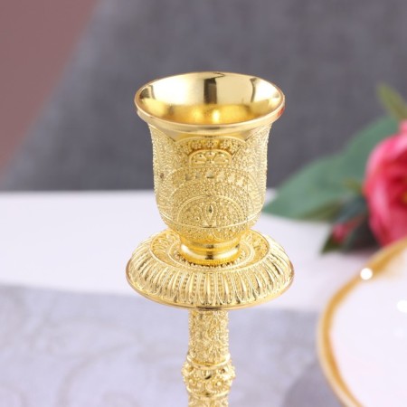A set of 2 candlesticks, metal, 8 x 8 x 16.5 cm-2