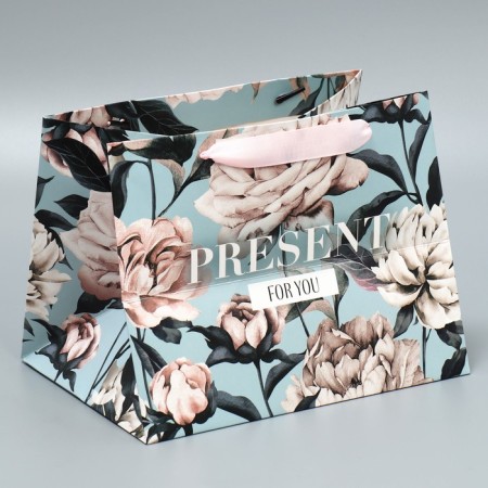 Gift package with a wide bottom, packaging, “For You”, 25 x 19 x 18 cm-2