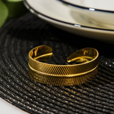 NOBLE napkin ring, 4.2 × 1 cm, gold color