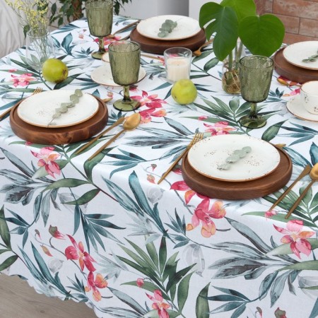 The tablecloth "Meadow flowers" is 145x300 cm, 100% p/e-2