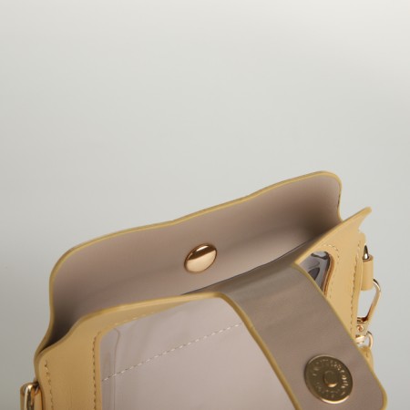 Female bag, cross-bodi, on the magnet, the color is yellow-5