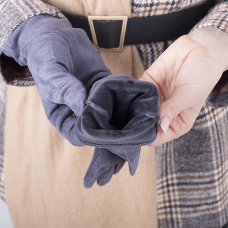 Gloves are female, dimensionless, with insulation, color gray color-2