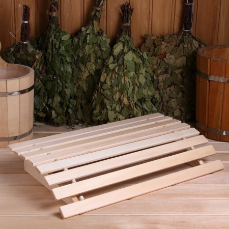 The head rest of the linden is large 60x35.5x9 cm